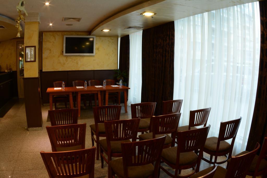 Hotel Afrodita Plovdiv Exteriör bild