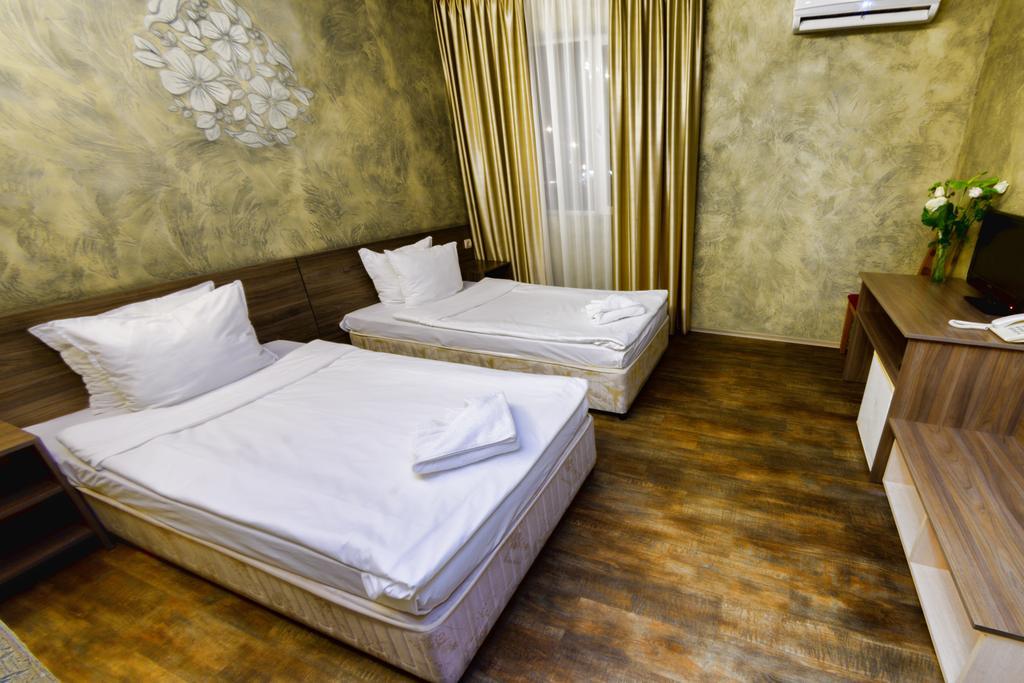 Hotel Afrodita Plovdiv Exteriör bild