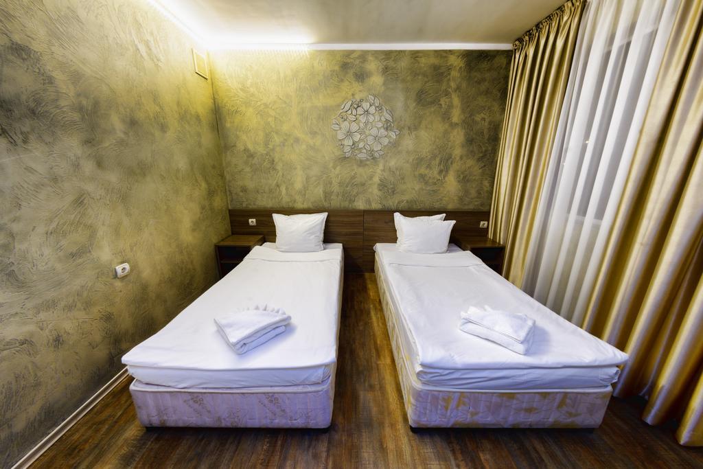 Hotel Afrodita Plovdiv Exteriör bild
