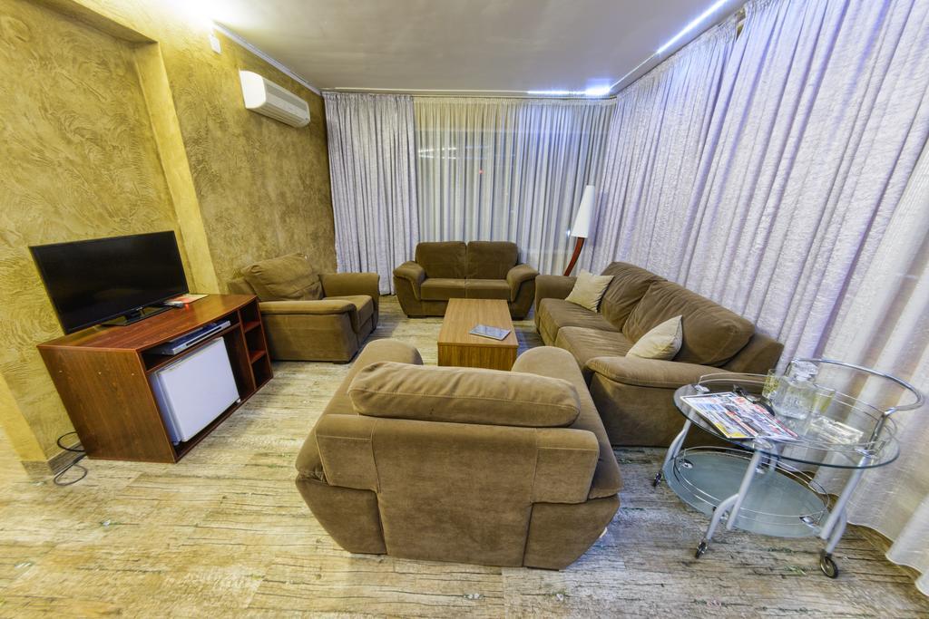Hotel Afrodita Plovdiv Exteriör bild